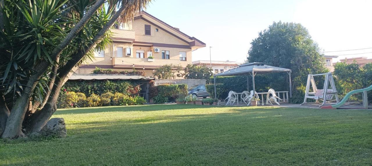 Garden Basement - Seminterrato Max 4 Ospiti - Fiumicino Vicino Aeroporto E Fiera Leilighet Eksteriør bilde