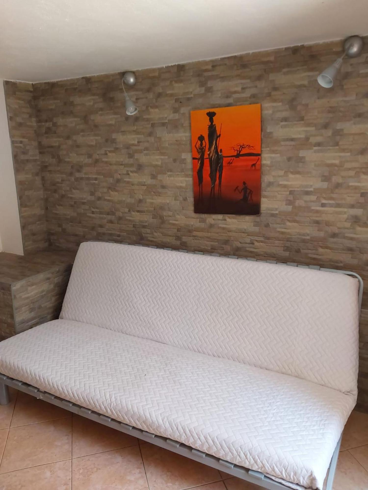 Garden Basement - Seminterrato Max 4 Ospiti - Fiumicino Vicino Aeroporto E Fiera Leilighet Eksteriør bilde